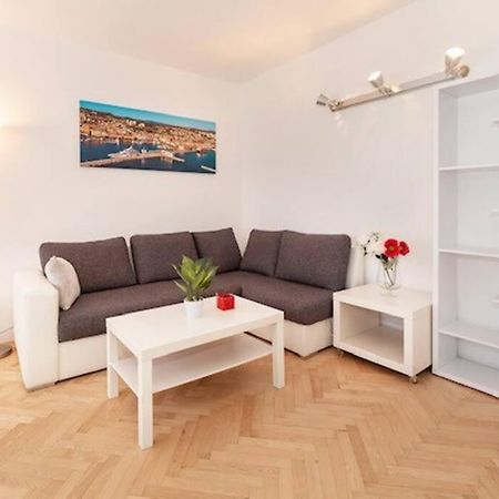 Sea City View W/ 2Bd 1Bt Free Street Parking Rijeka Ngoại thất bức ảnh