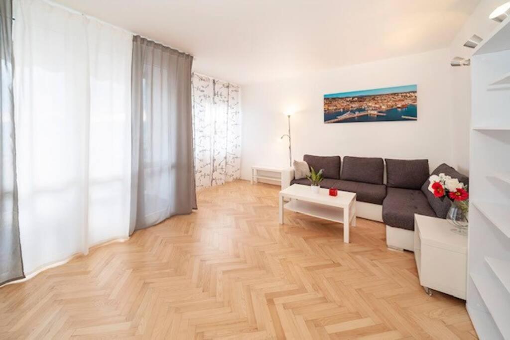 Sea City View W/ 2Bd 1Bt Free Street Parking Rijeka Ngoại thất bức ảnh